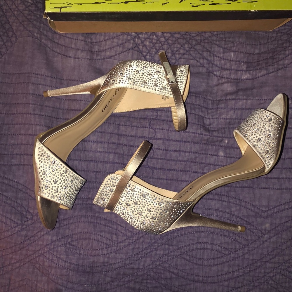 Women’s open toe heel sandal